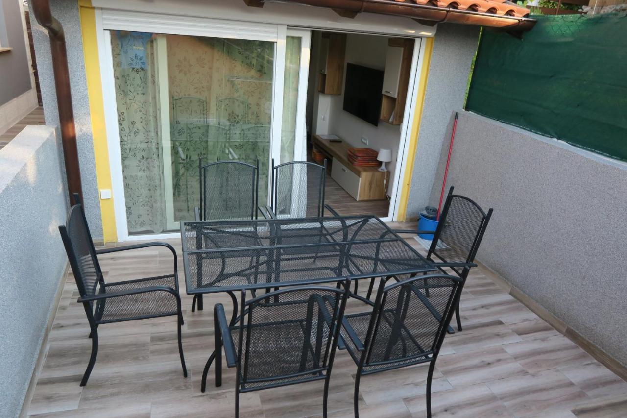 Holiday Home Ljubicic Baška Esterno foto