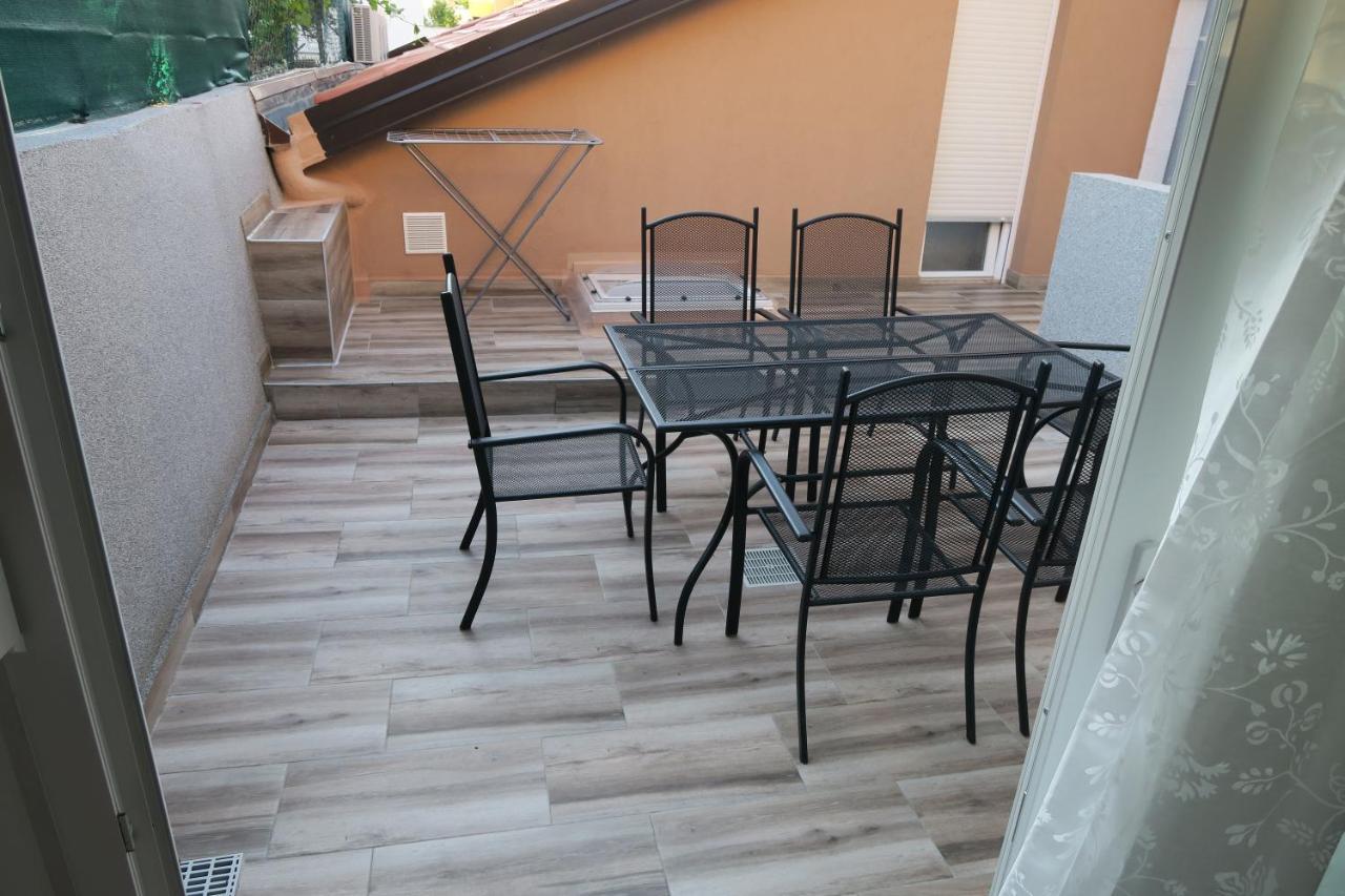 Holiday Home Ljubicic Baška Esterno foto