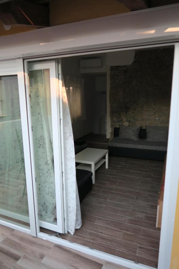 Holiday Home Ljubicic Baška Esterno foto