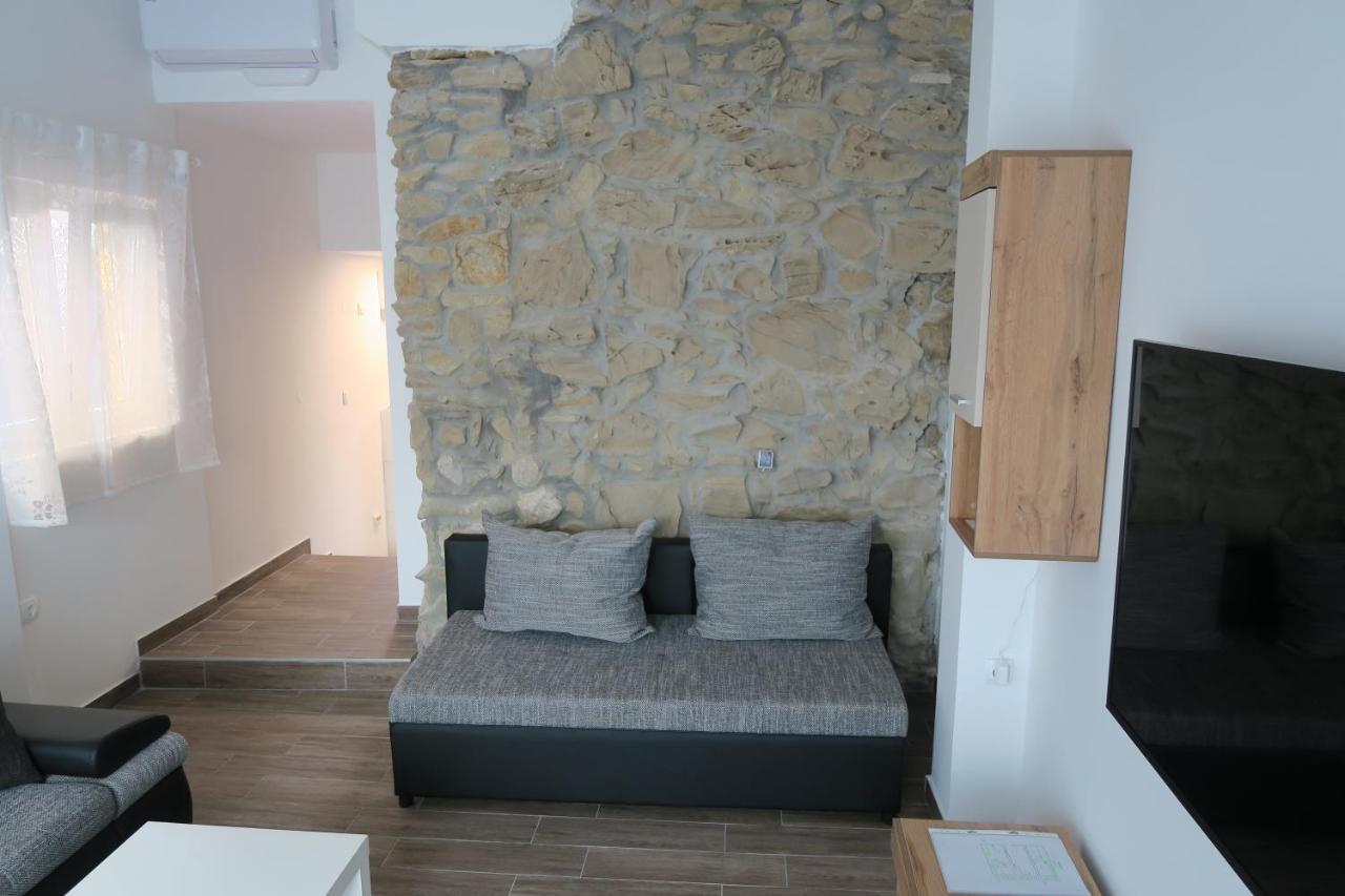 Holiday Home Ljubicic Baška Esterno foto