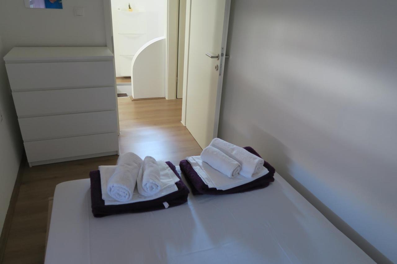 Holiday Home Ljubicic Baška Esterno foto